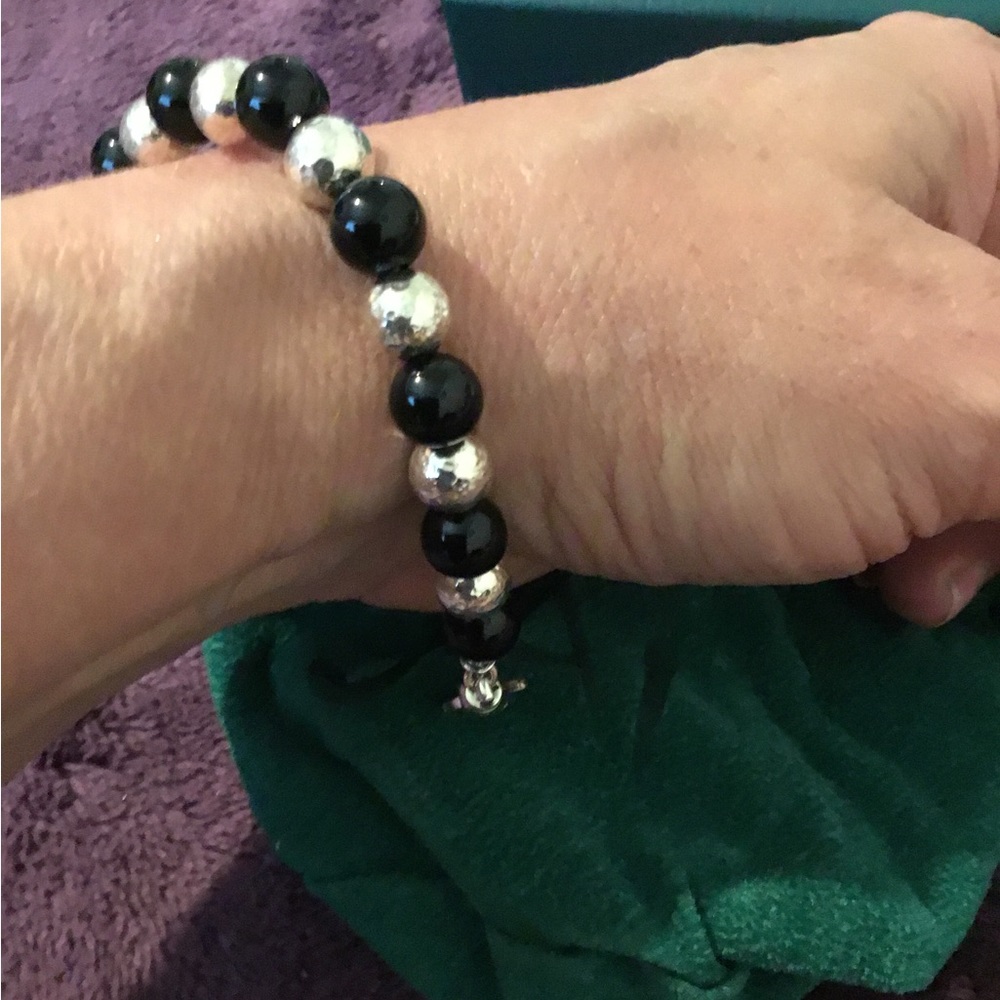 Vintage JAI John Hardy 8mm Hammered Solid Sterling Silver Bold Bracelet - Picture 3 of 11